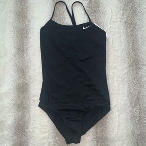Nike Woman’s One Piece Swimsuit